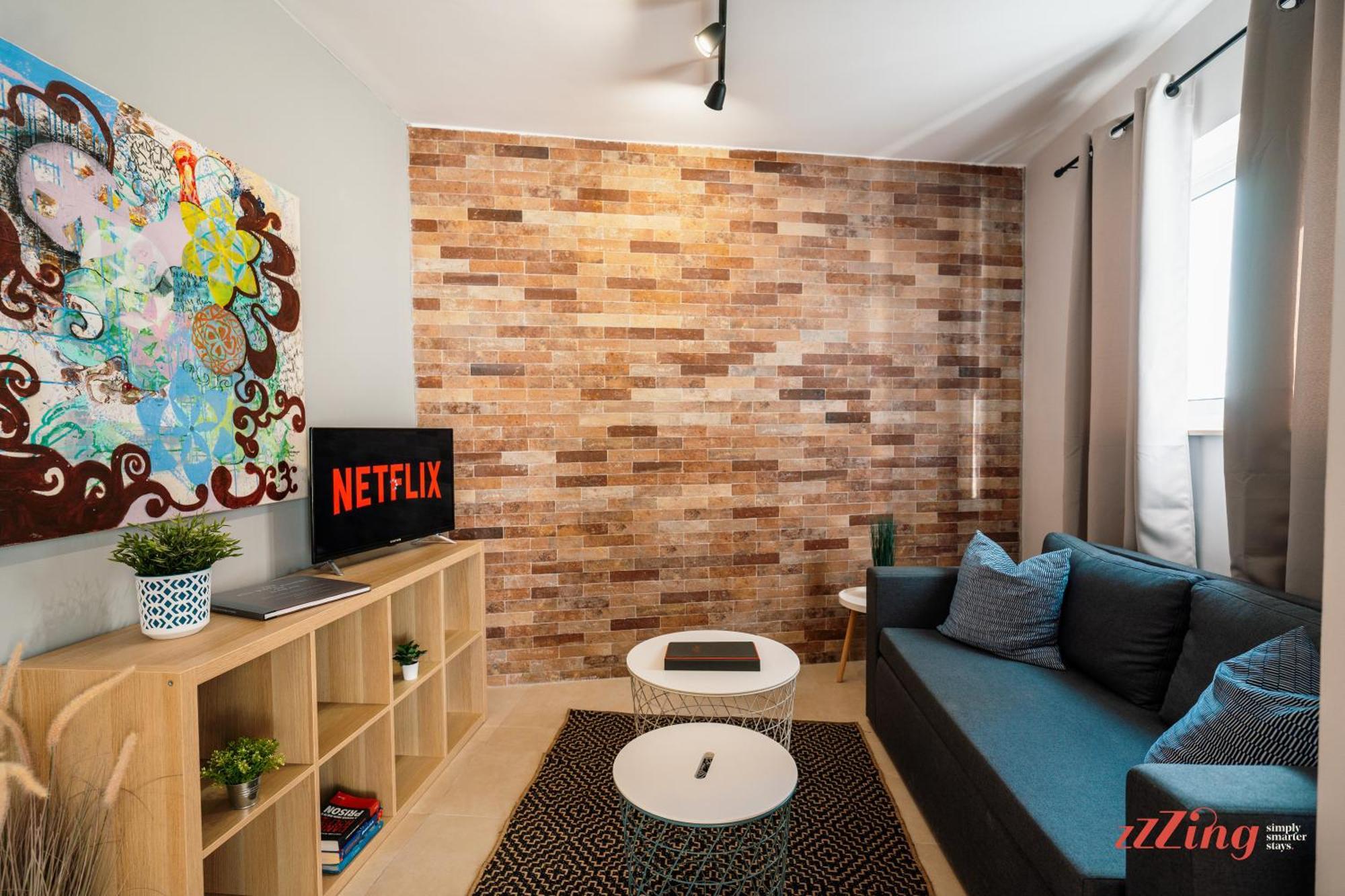 Stylish Duplex Retreat - C41